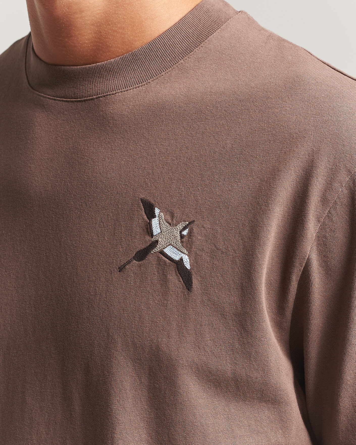 Herren | T-Shirts | Axel Arigato | Micro Bee Birt T-Shirt Coffee Brown