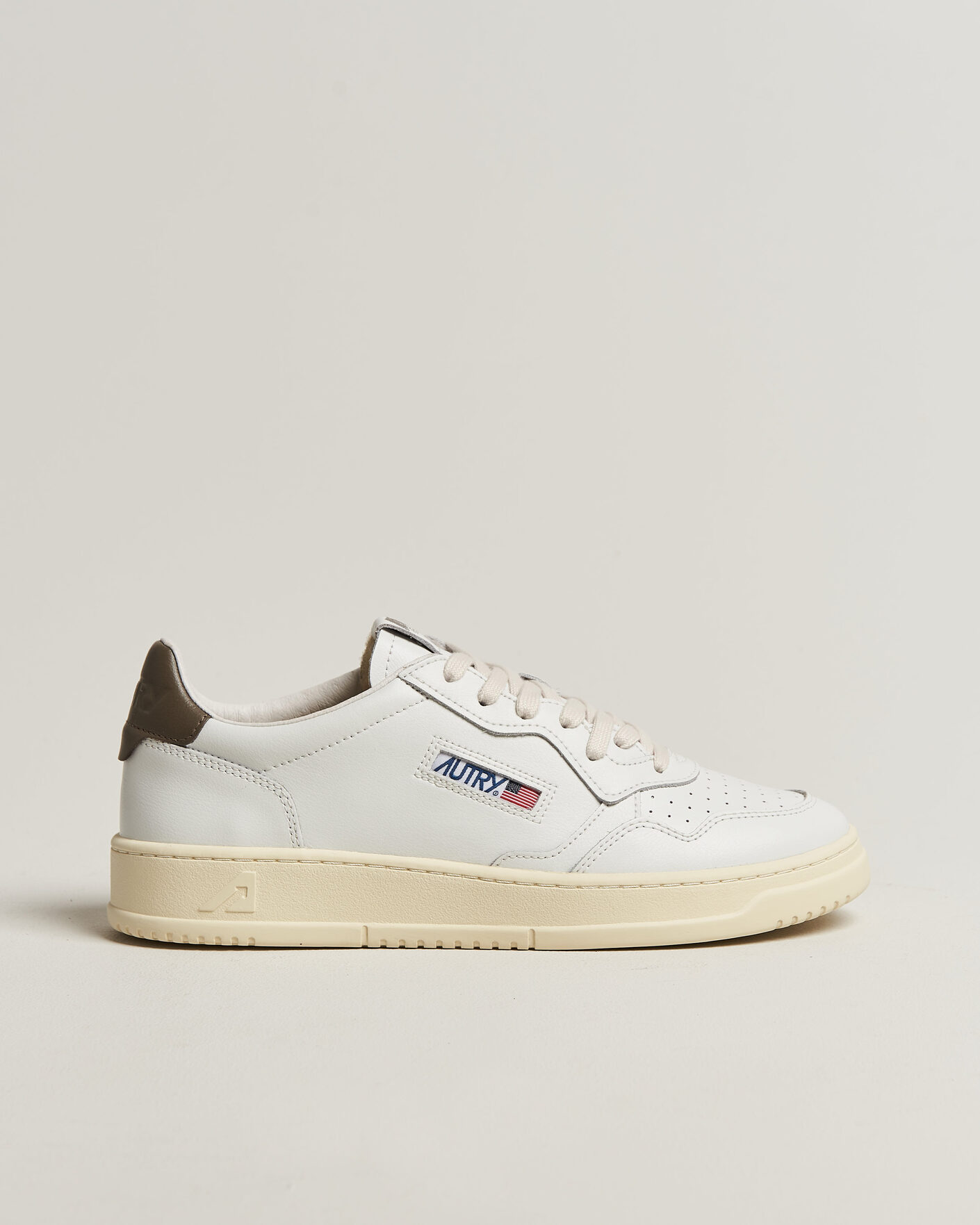 Herren | Sneaker | Autry | Medalist Low Sneaker White/Chocolate