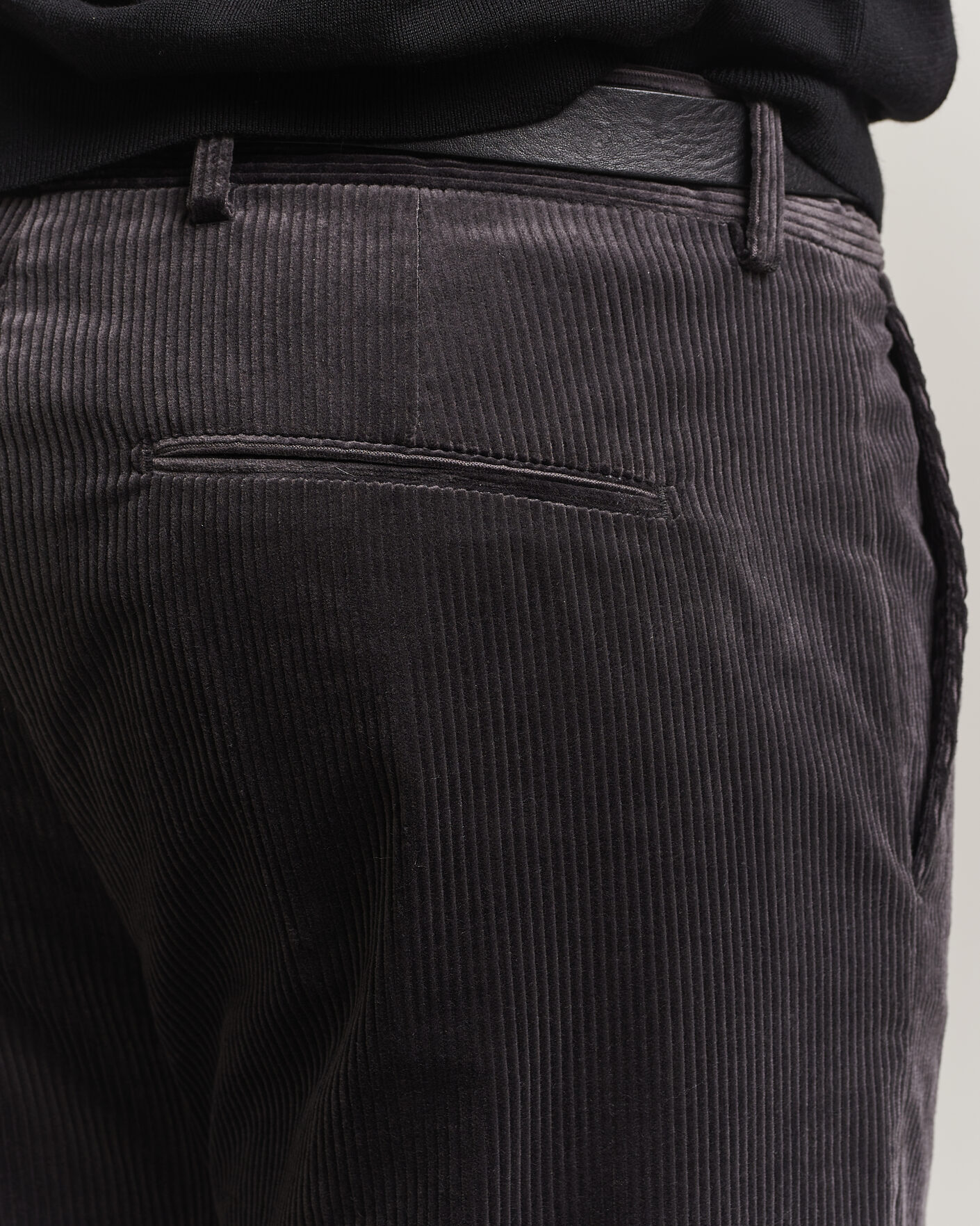 Herren | Hosen | Tiger of Sweden | Tense Pleated Corduroy Trousers Phantom