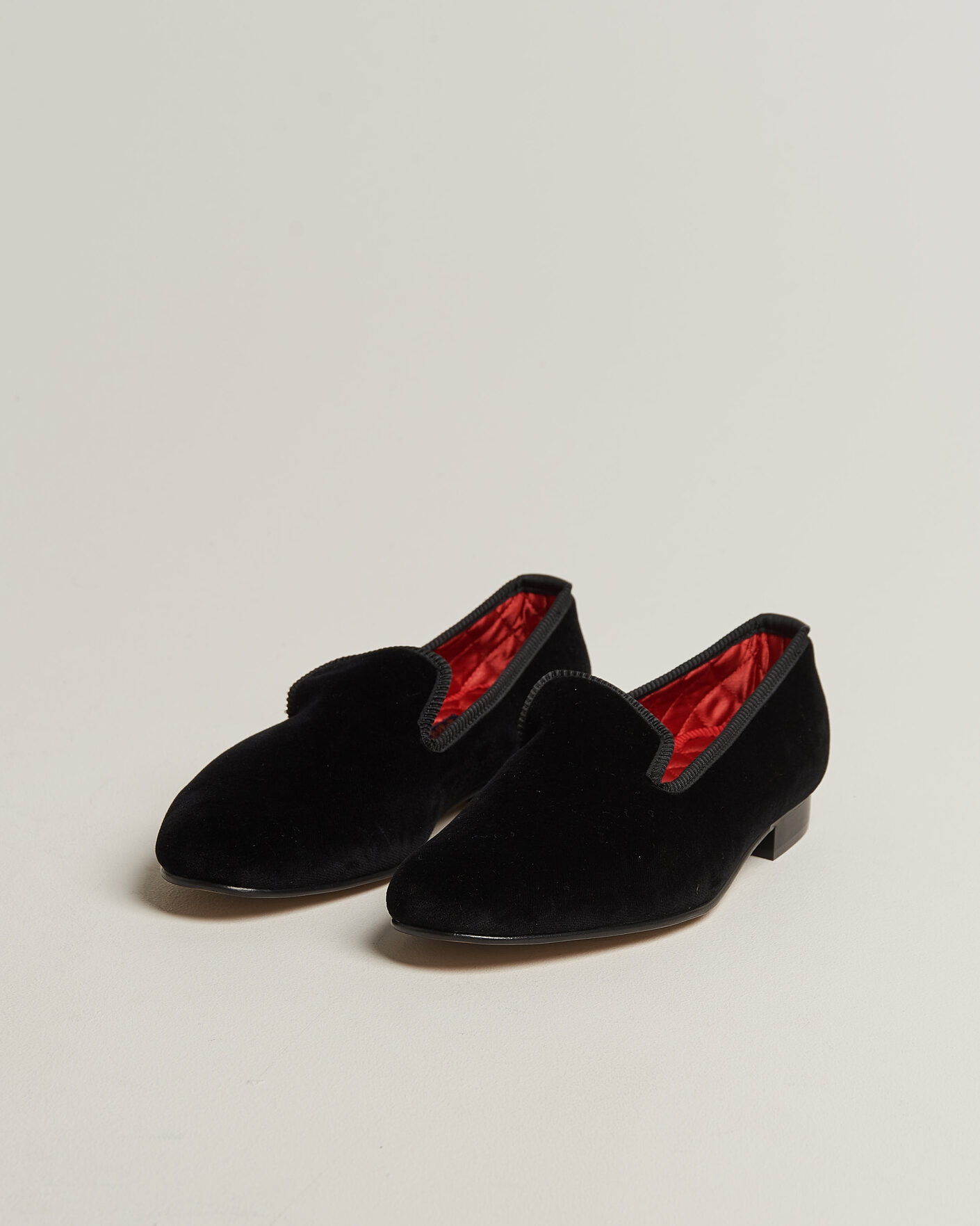 Herren | Loafer | Bowhill & Elliott | Plain Albert Pump Black Velvet
