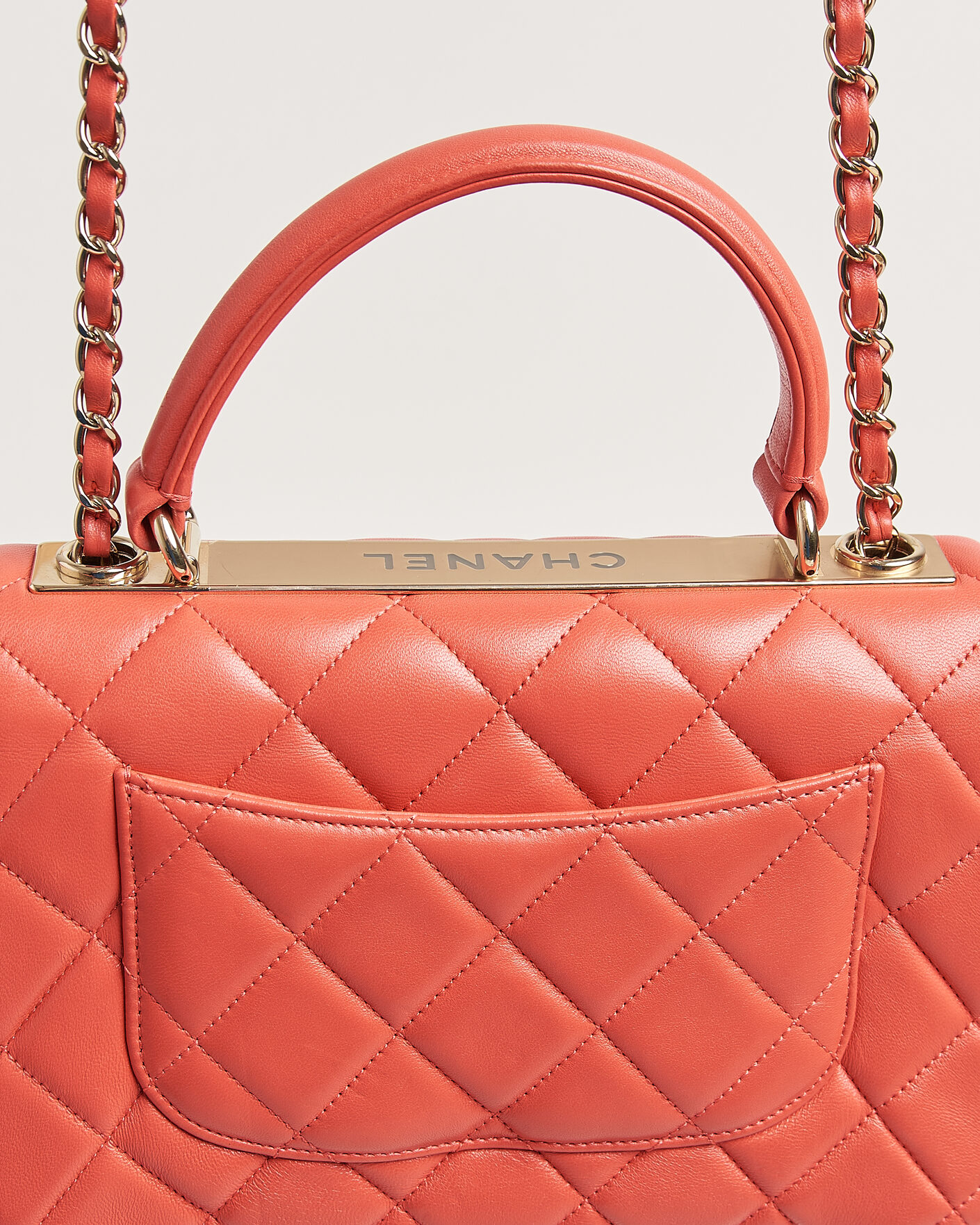 Herren | Pre-Owned & Vintage Bags | Chanel Pre-Owned | Trendy CC Top Handle Bag Coral