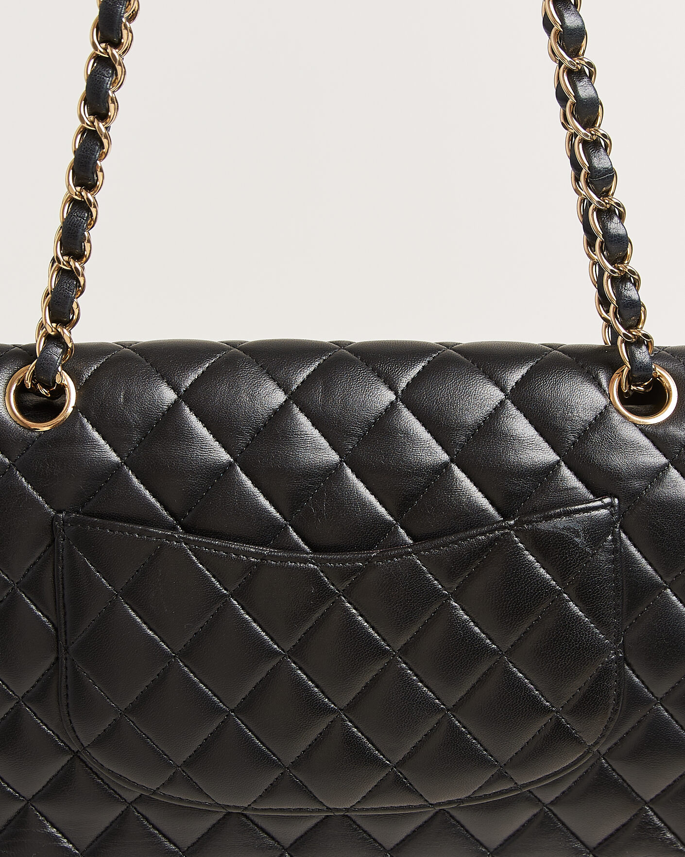 Herren | Chanel Pre-Owned Classic Medium Double Flap Bag Lambskin Black | Chanel Pre-Owned | Classic Medium Double Flap Bag Lambskin Black