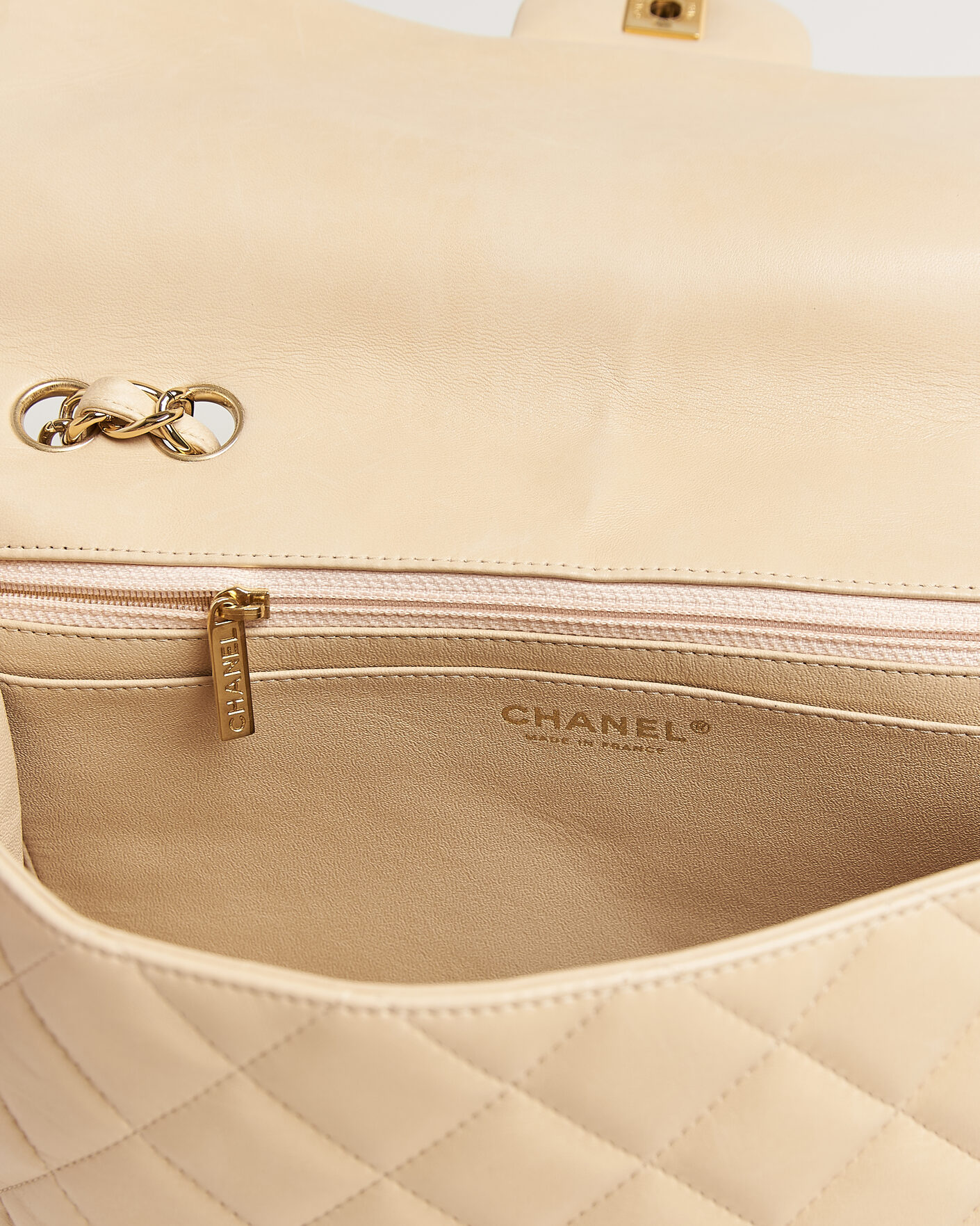Herren | Pre-Owned & Vintage Bags | Chanel Pre-Owned | Classic Jumbo Single Flap Bag Lambskin Beige