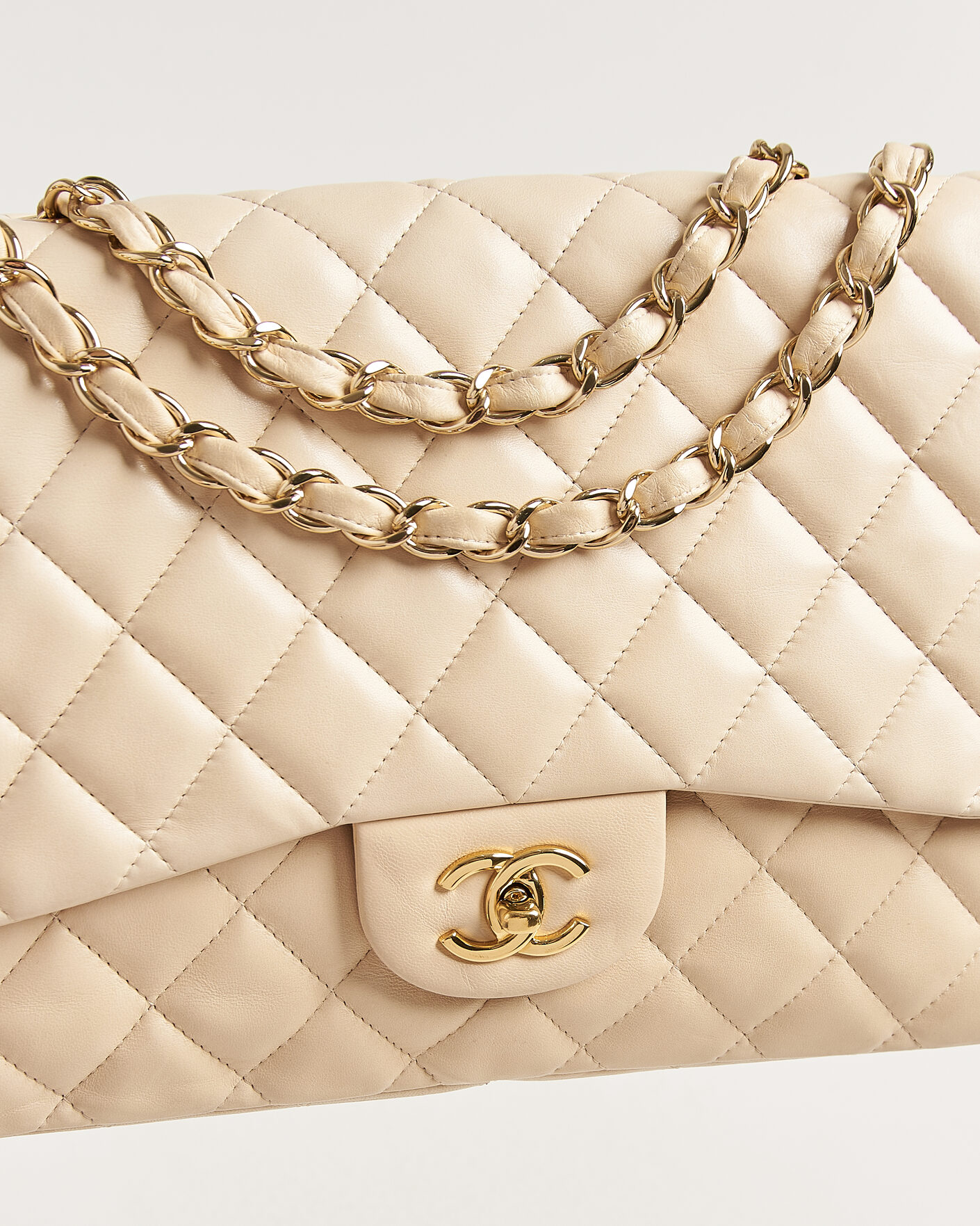 Herren | Pre-Owned & Vintage Bags | Chanel Pre-Owned | Classic Jumbo Single Flap Bag Lambskin Beige
