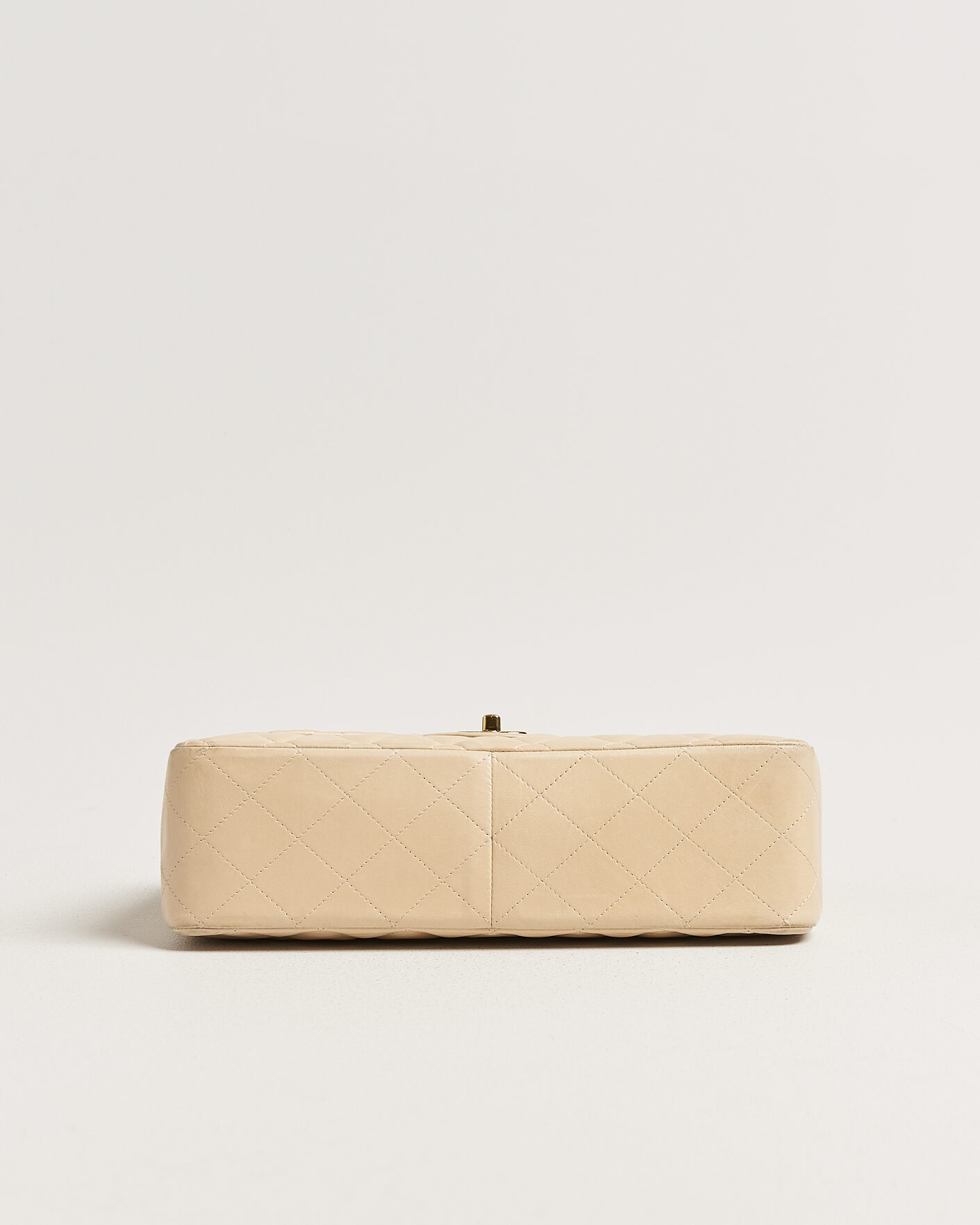 Herren | Pre-Owned & Vintage Bags | Chanel Pre-Owned | Classic Jumbo Single Flap Bag Lambskin Beige