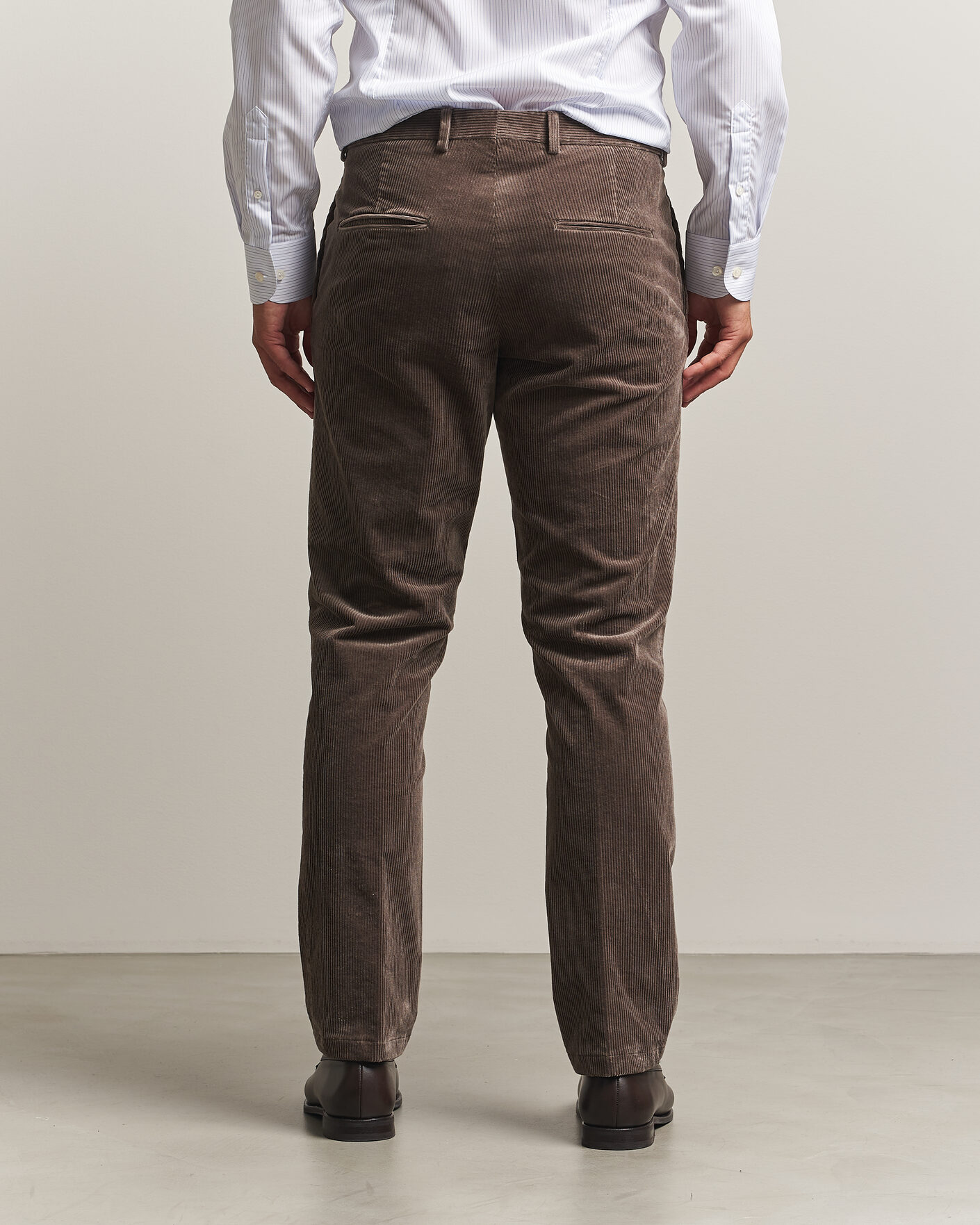 Herren | Hosen | Oscar Jacobson | Dandy Corduroy Trousers Taupe
