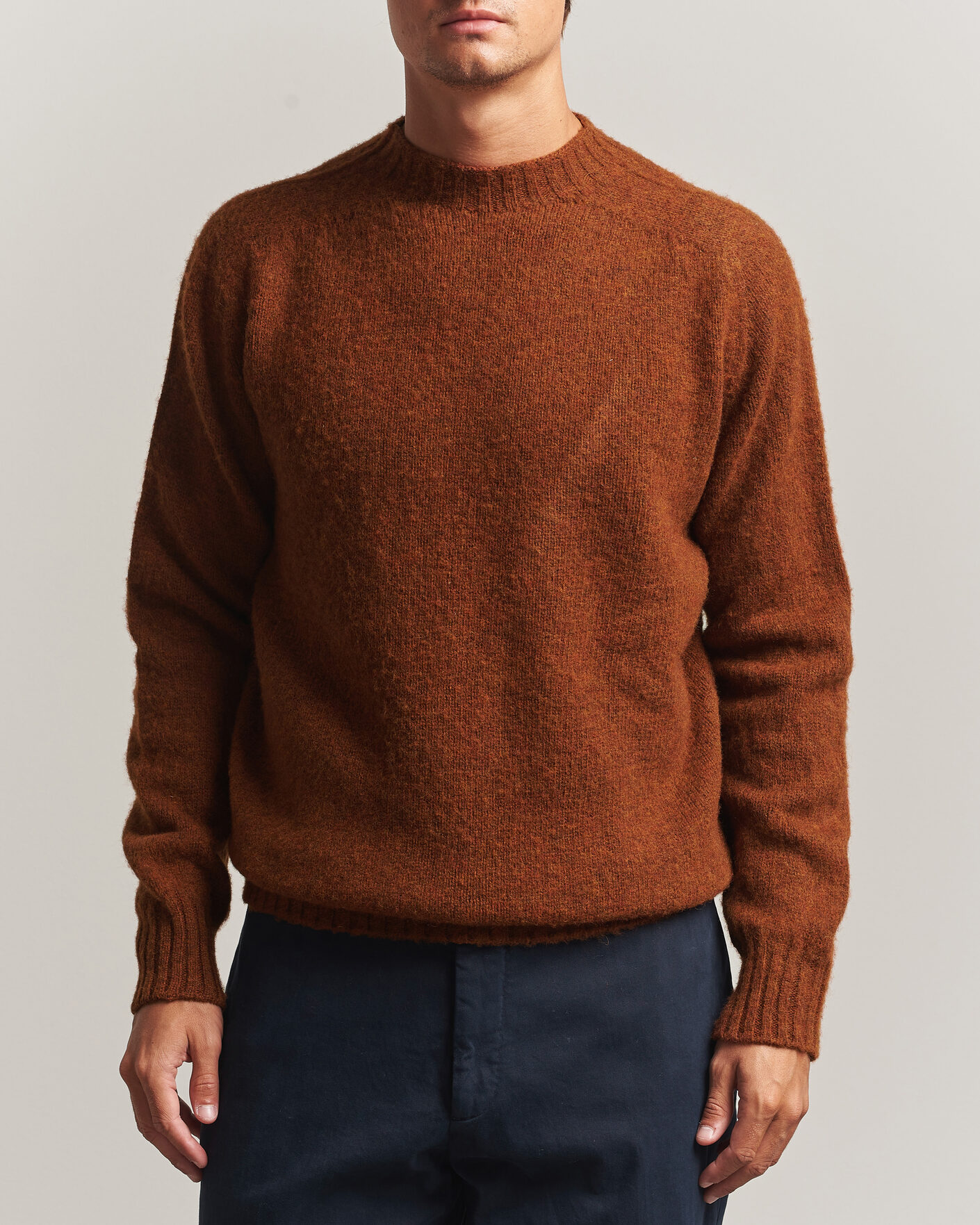 Herren | Pullover | Sunspel | Brushed Shetland Crew Neck Dark Tabacco