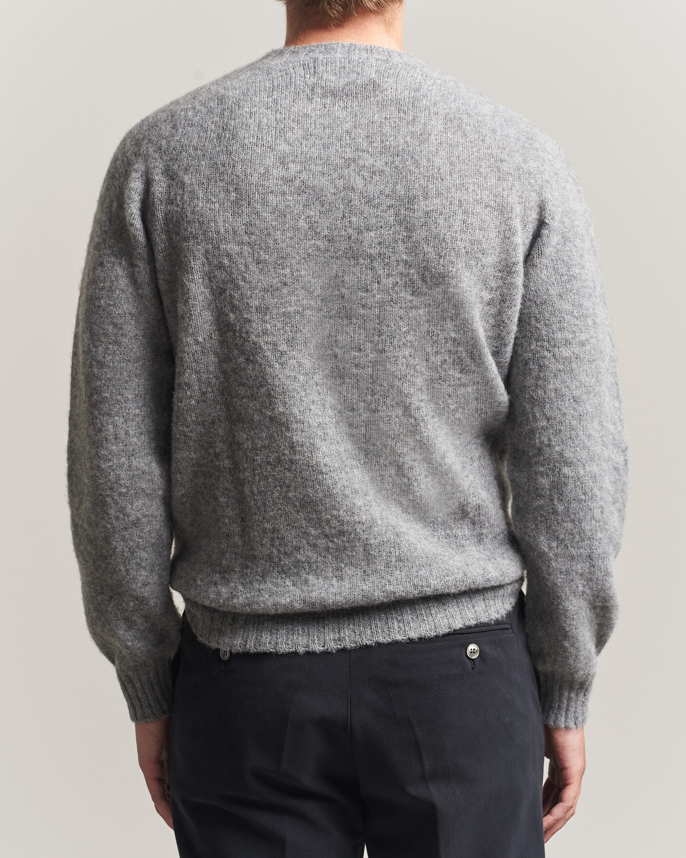 Herren | Pullover | Harley Of Scotland | Brushed Supersoft Lambswool Crewneck Mid Grey