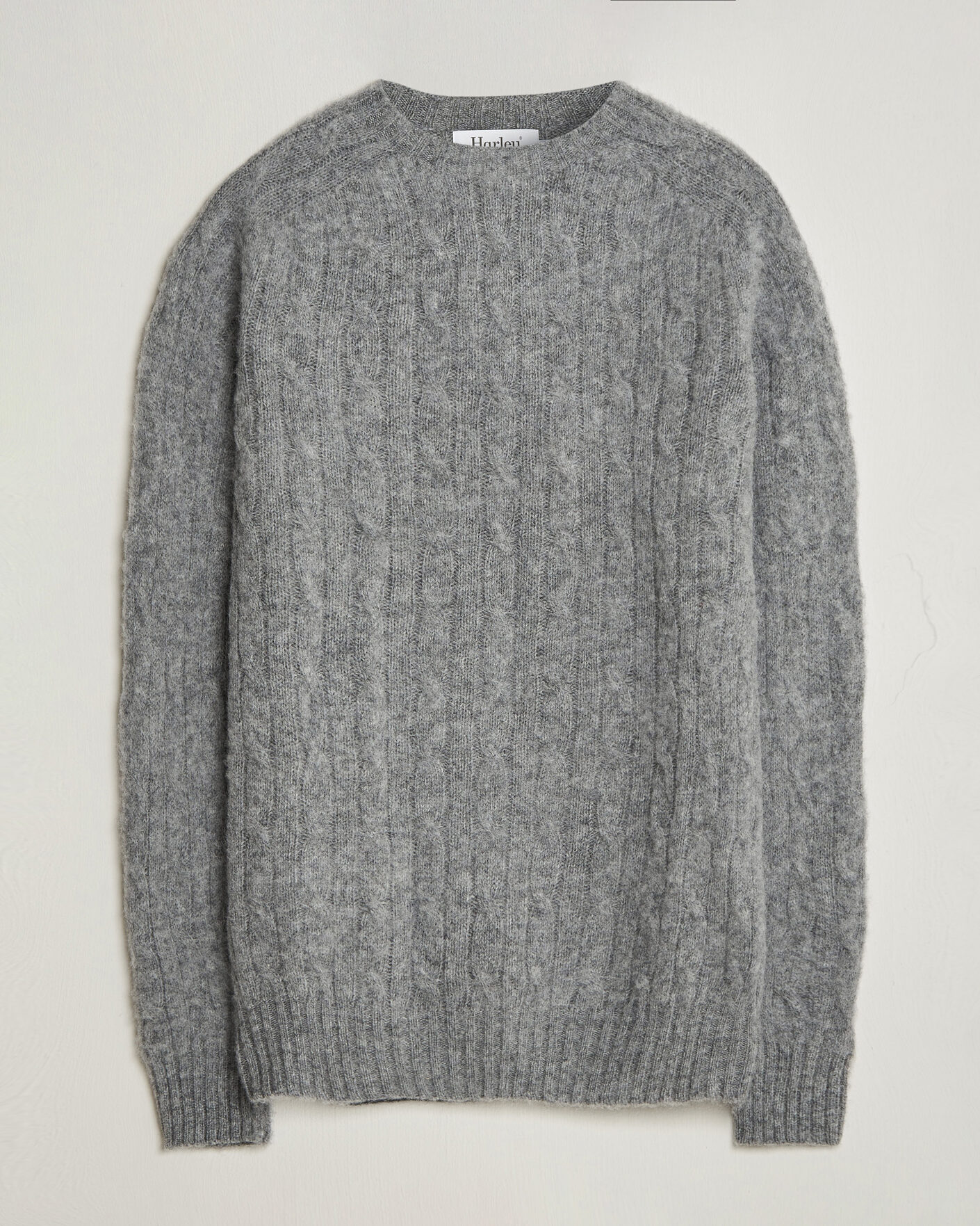Herren | Pullover | Harley Of Scotland | Brushed Supersoft Lambswool Cable Mid Grey