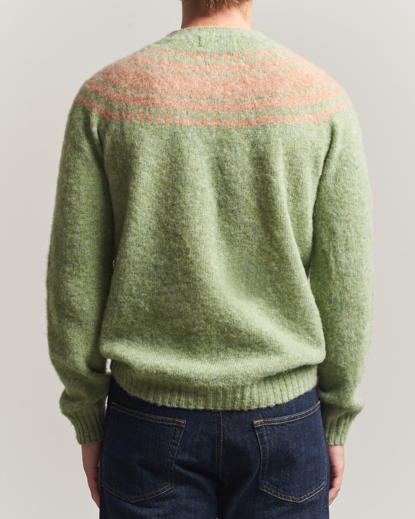 Herren | Pullover | Harley Of Scotland | Brushed Supersoft Lambswool Yolk Fairisle Sage/Parfait
