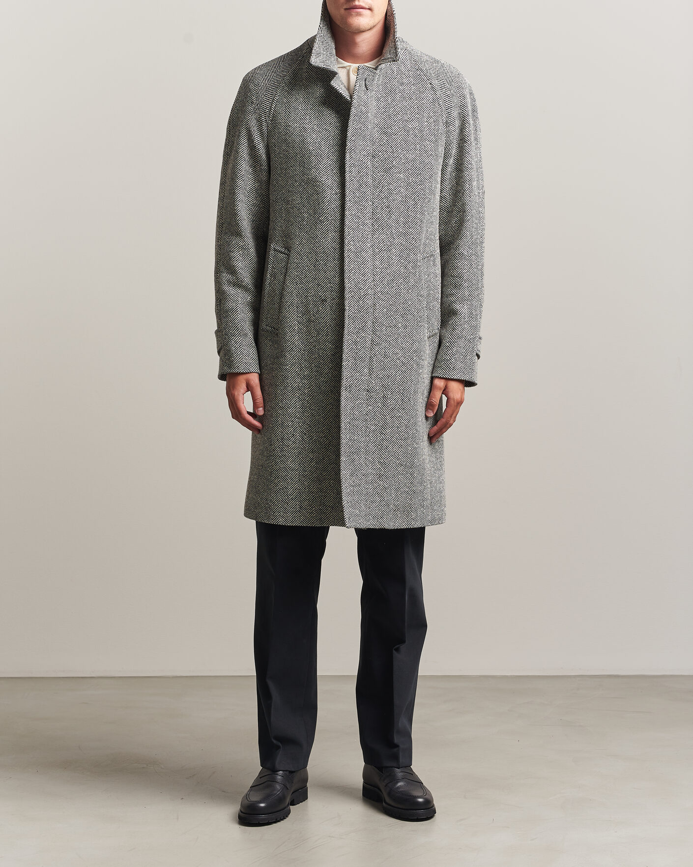 Herren | Jacken | Lardini | Wool Herringbone Raglan Coat Dark Grey