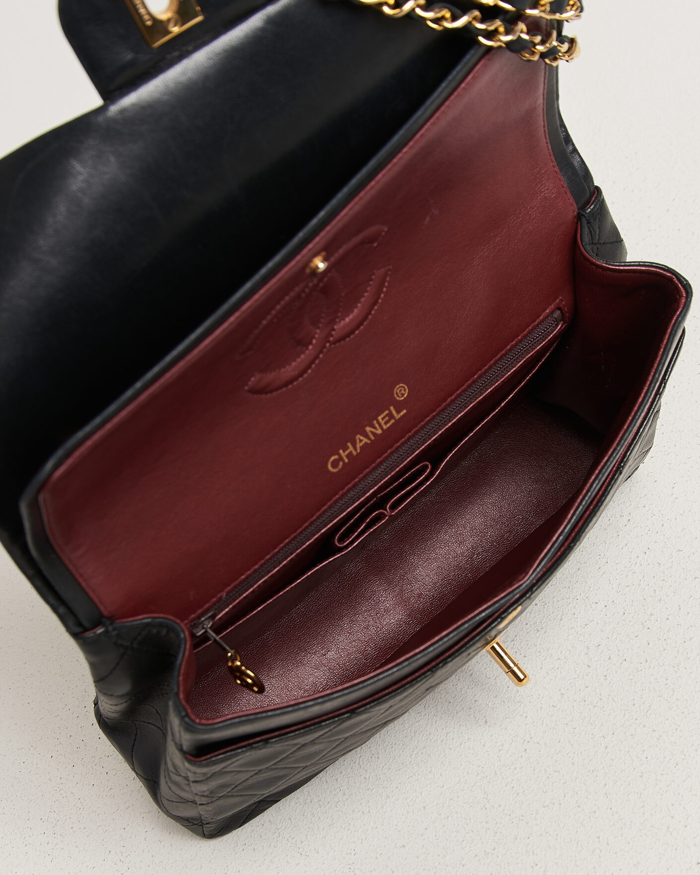 Herren | Pre-Owned & Vintage Bags | Chanel Pre-Owned | Classic Medium Square Double Flap Bag Lambskin Black