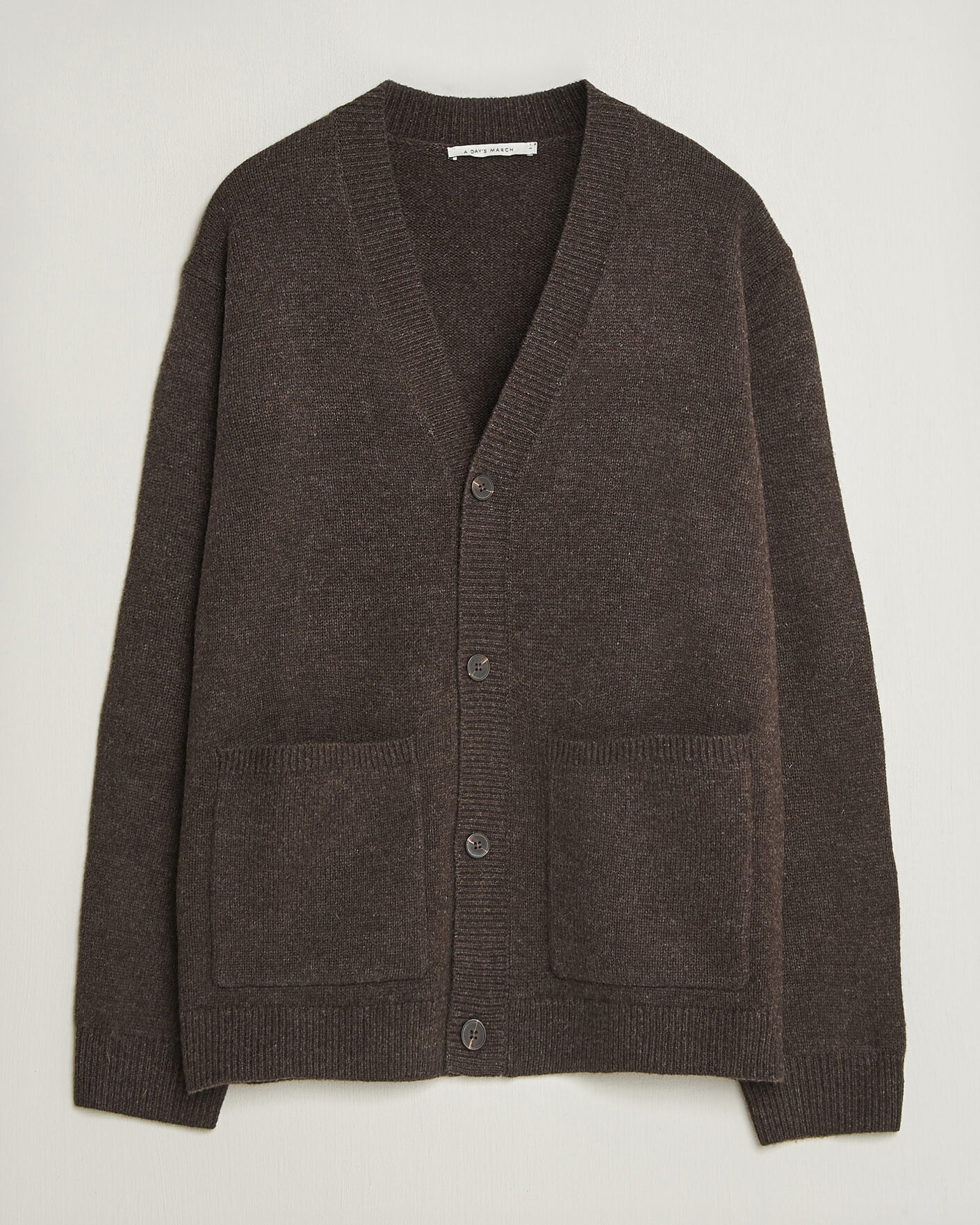 Herren | Pullover | A Day's March | Jarrow Lambswool Cardigan Dark Brown
