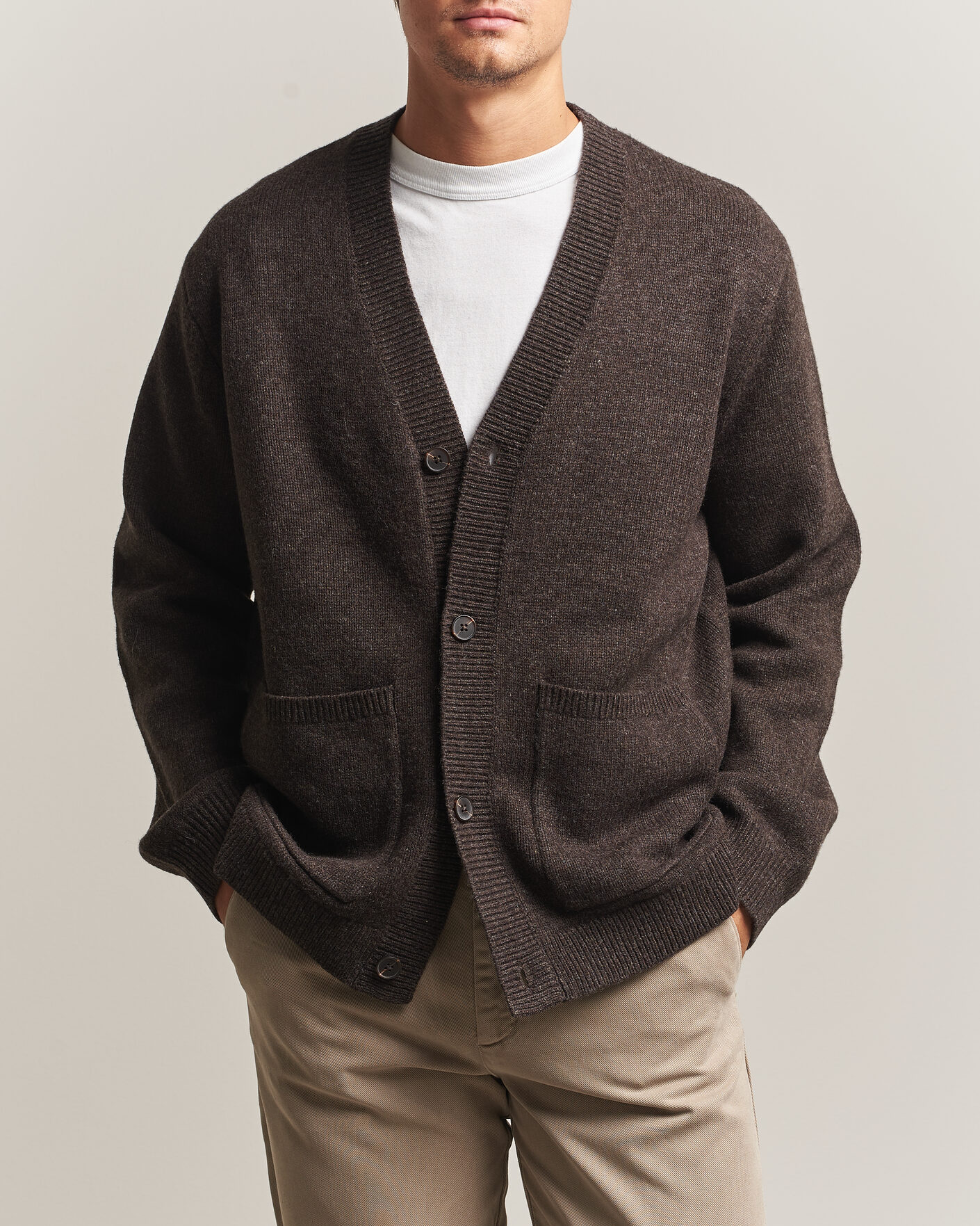 Herren | Pullover | A Day's March | Jarrow Lambswool Cardigan Dark Brown
