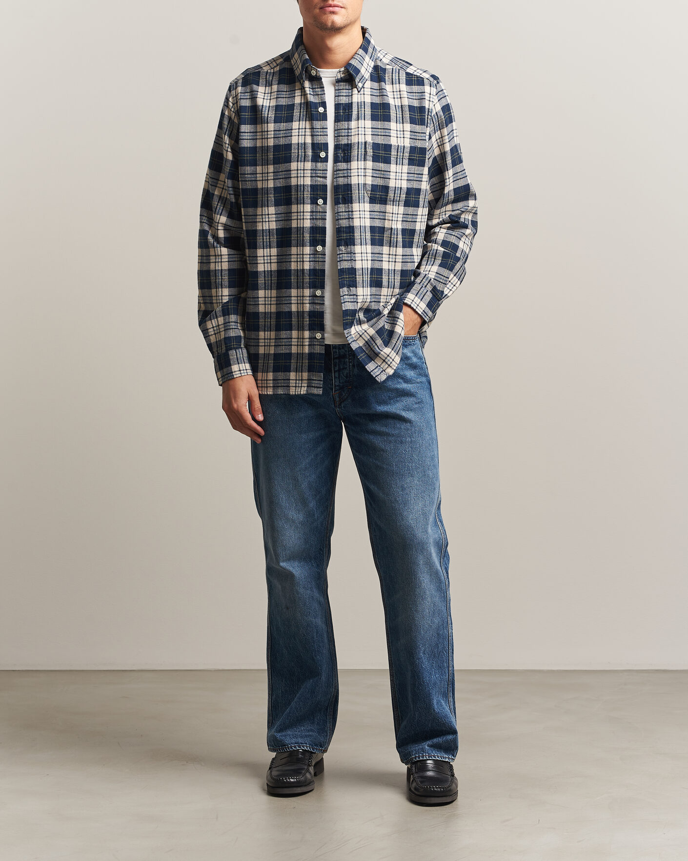 Herren | Hemden | A Day's March | Classic Checked Flannel Shirt Navy/White