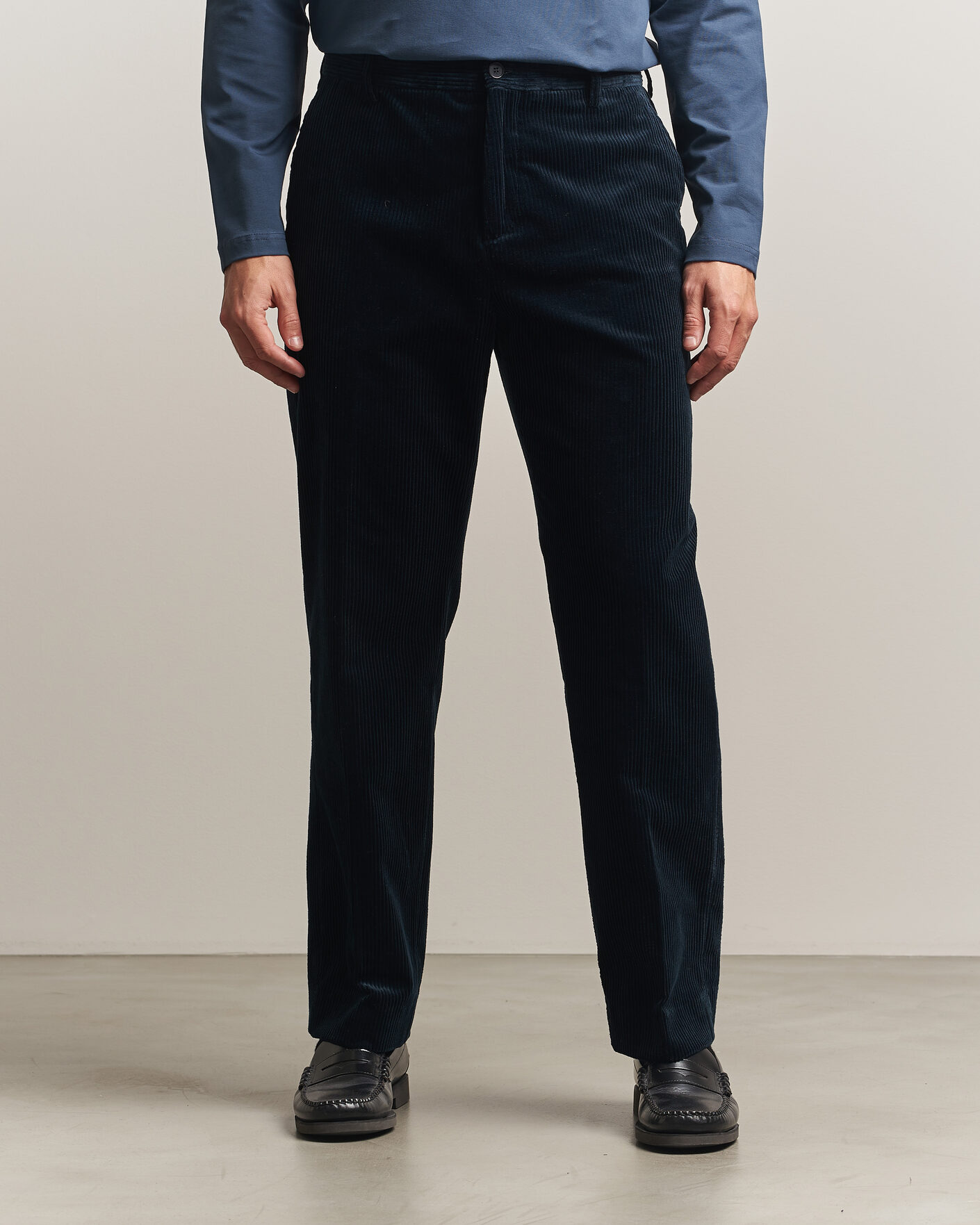 Herren | Hosen | Filippa K | Julian Corduroy Chino Trousers Dark Navy