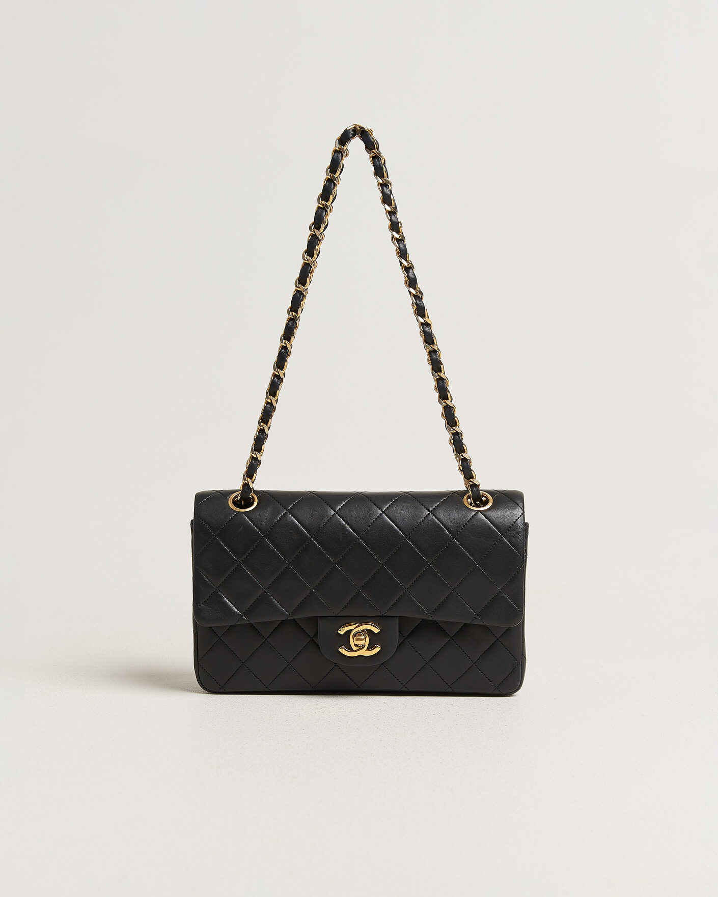 Herren | Pre-Owned & Vintage Bags | Chanel Pre-Owned | Classic Small Double Flap Bag Lambskin Black