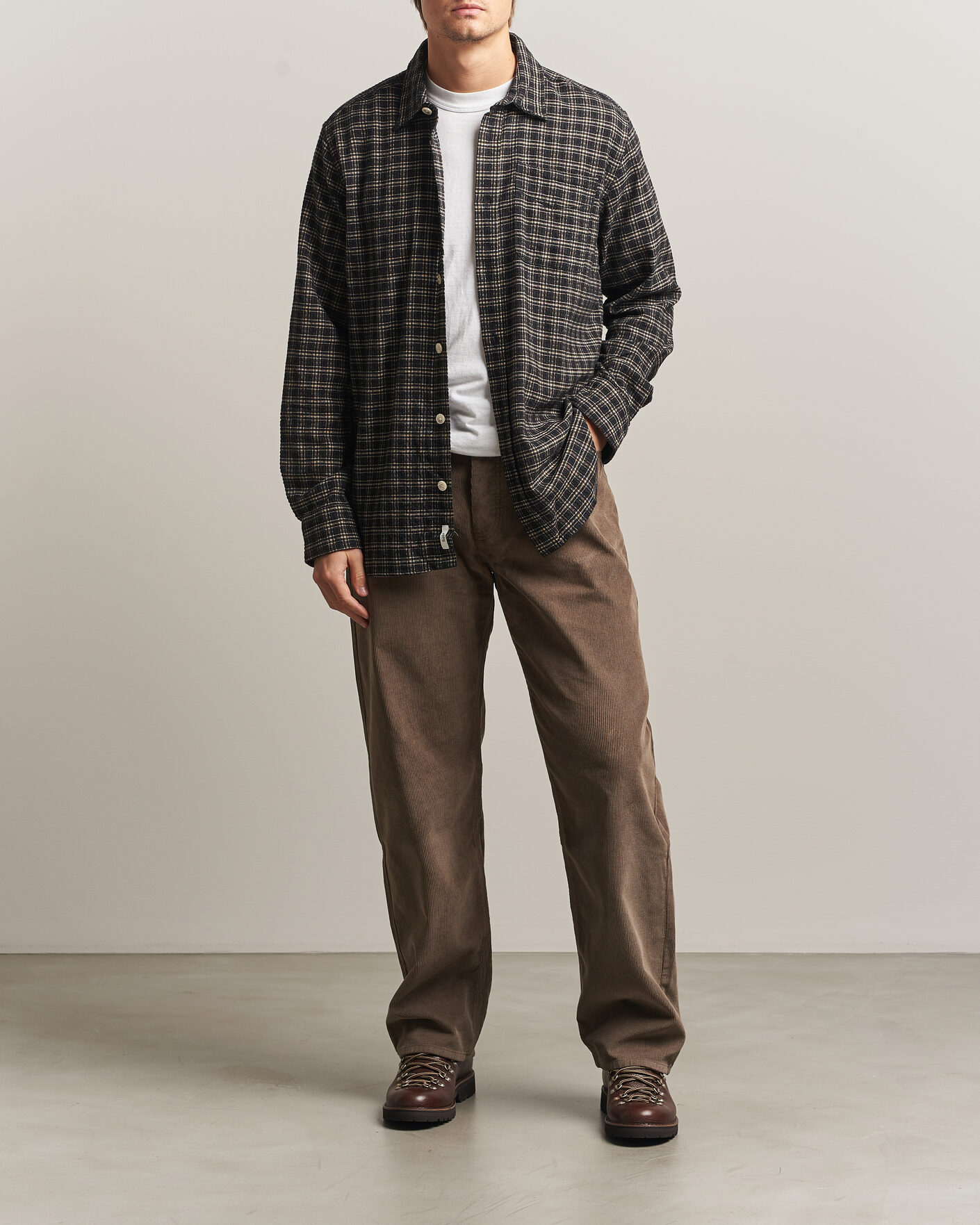 Herren | Hosen | Forét | Moor Relaxed Fit Corduroy Pants Faded Wood