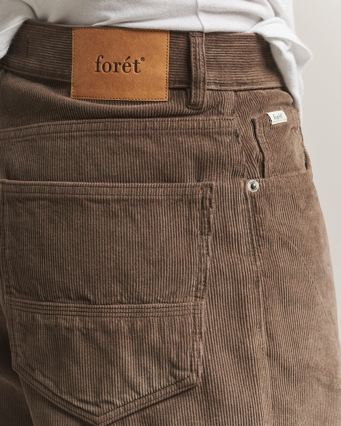 Herren | Hosen | Forét | Moor Relaxed Fit Corduroy Pants Faded Wood