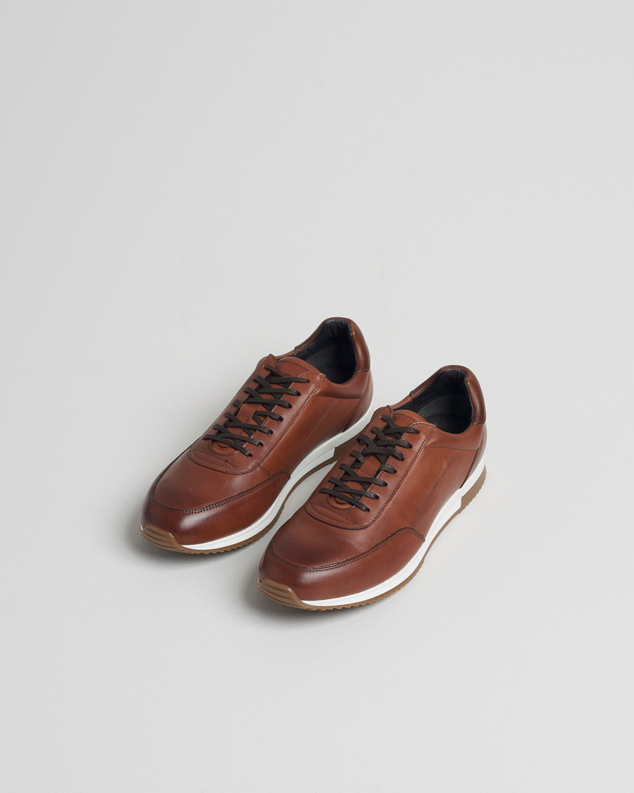 Herren | Loake 1880 Bannister Leather Running Sneaker Cedar | Pre-owned | Loake 1880 Bannister Leather Running Sneaker Cedar