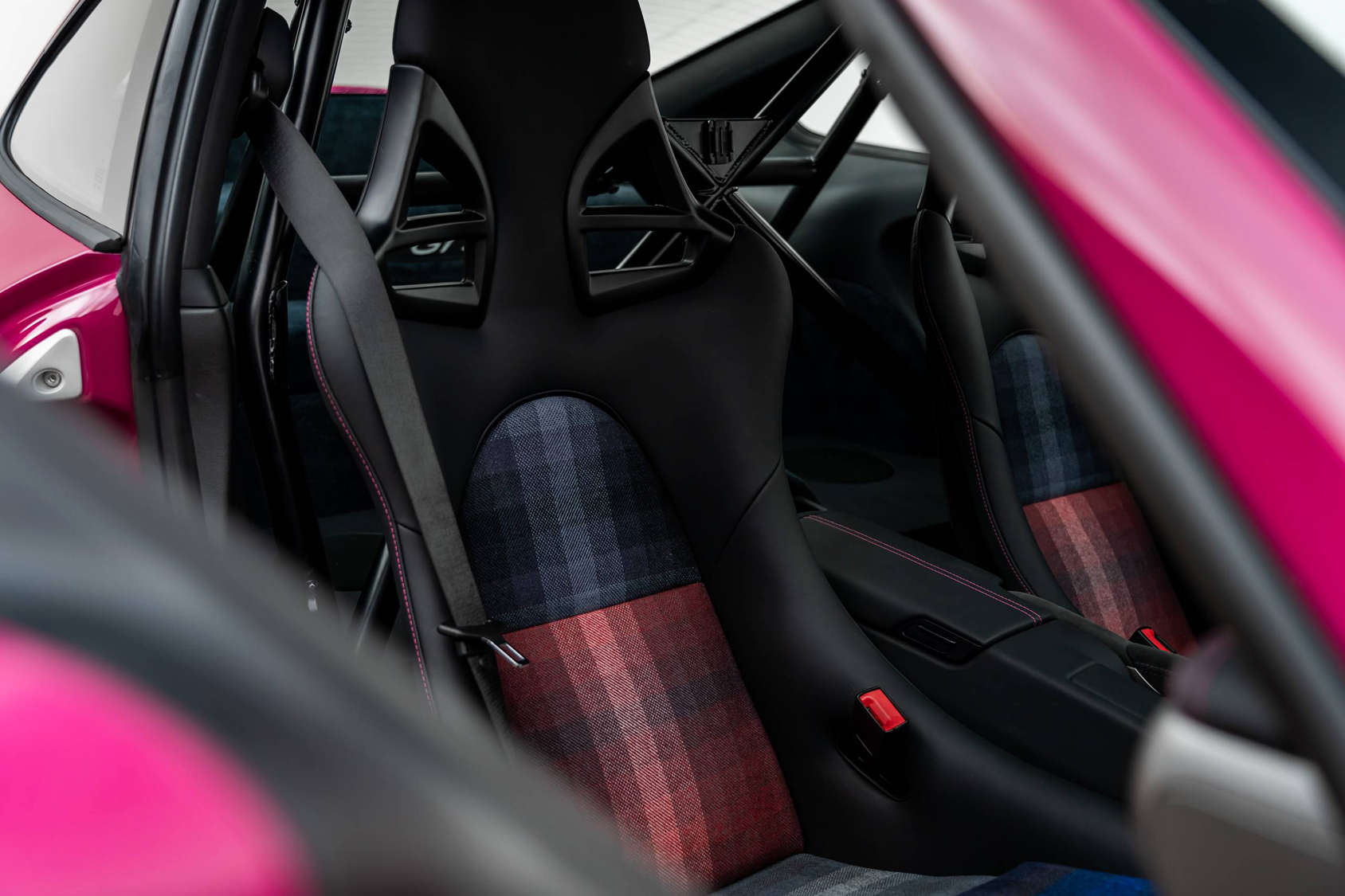 Herren |  | Pre-Owned & Vintage Cars | Sport Classic - Modified Porsche 911 GT3​ ***SOLD***